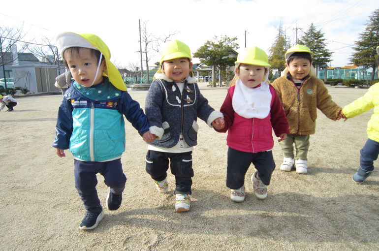 心育保育園 外遊びが大好き